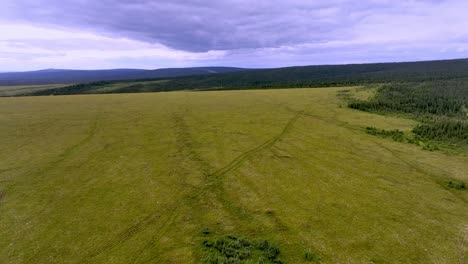 Pradera-Cubierta-De-Hierba-Cerca-De-Koyuk-Alaska