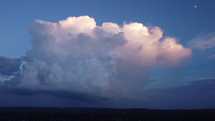 A cloudy sky is best to use as a sky replacement