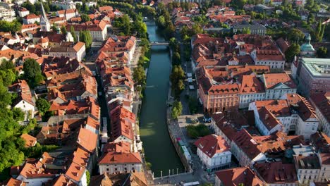 Eslovenia-Ljubljana-Drone-Aéreo-Hyperlapse-3.mp4