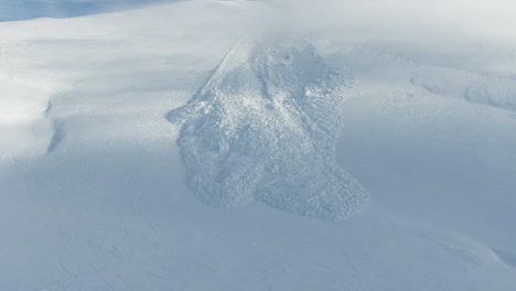big avalanche in a ski resort 3
