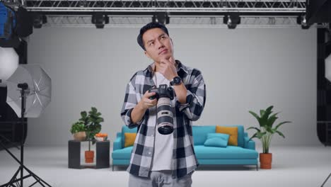 fotógrafo en un entorno de estudio