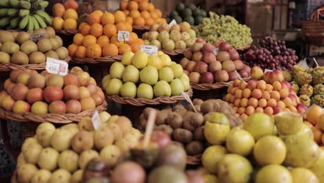 Mercado-De-Frutas-Isla-De-Madeira-Portugal---4k-120fps