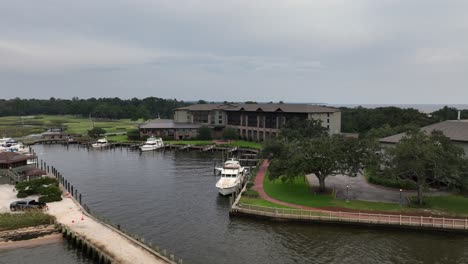 Aerial-view-of-the-Grand-Hotel-in-Point-Clear,-Alabama