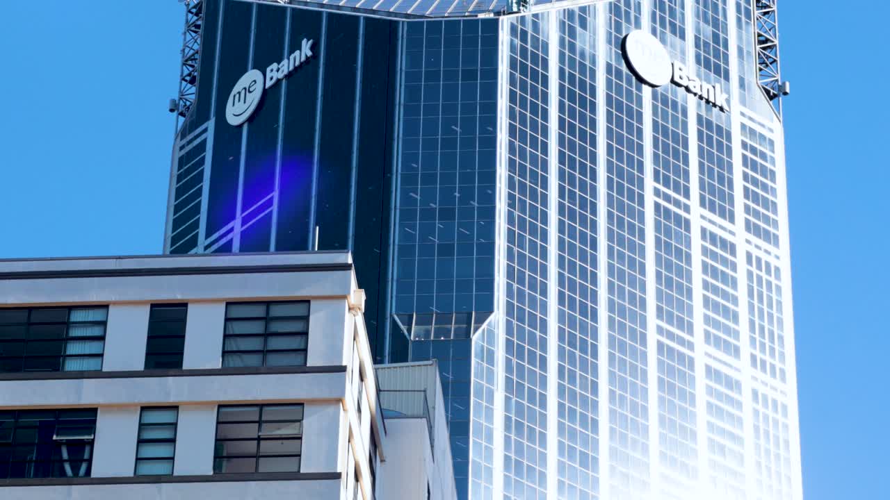 городской пейзаж современных зданий и квартир