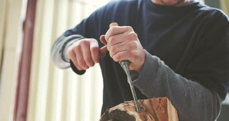 Shaping-Wood-With-Chisel