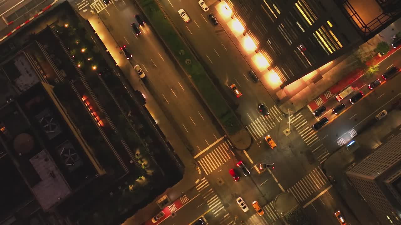 Infinita Distesa Urbana di New York di Notte