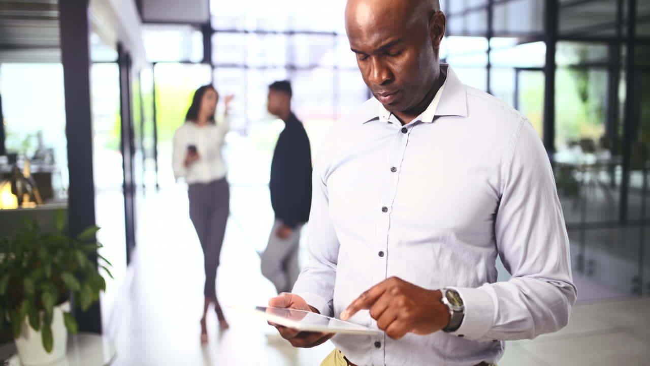 Boosting the business experience with smart apps