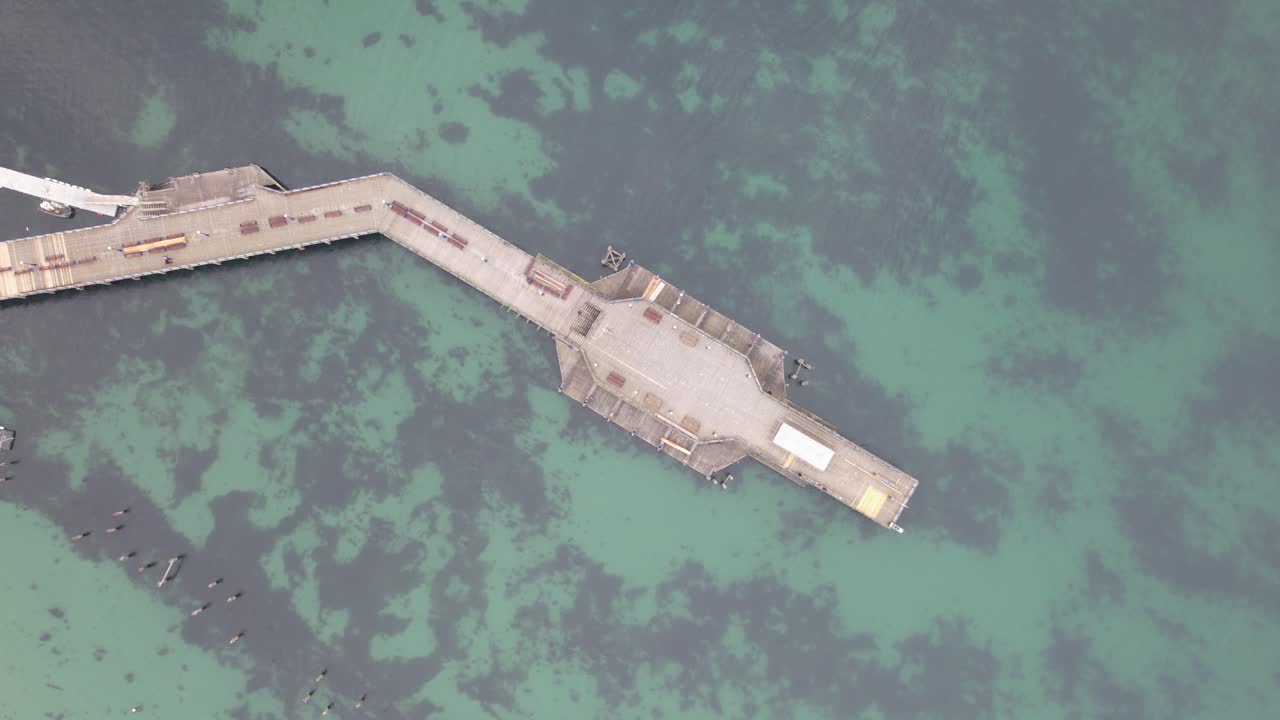 오버 헤드 드론 swanage pier dorset town uk drone 조감도