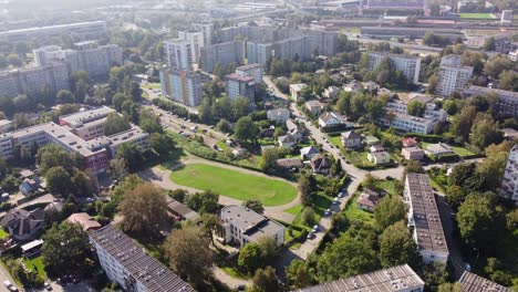 vista aérea de una zona residencial en una ciudad