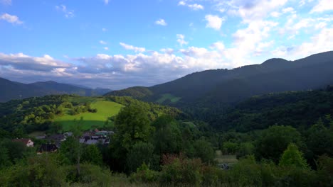 Panning-across-Vlkolinec-historic-village-surroundings-of-mountains-in-Slovakia