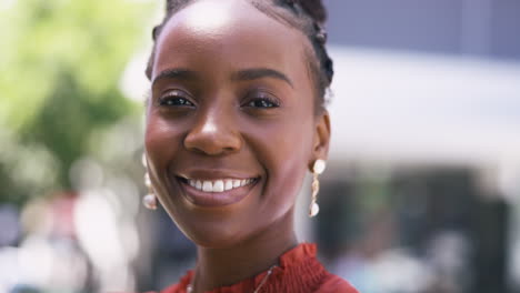 Black-woman-face,-smile-and-closeup-of-a-young