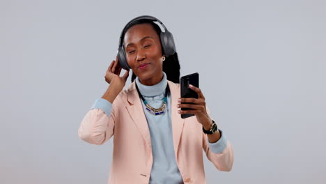 Business-woman,-phone-and-headphones