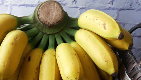 bunch of yellow bananas