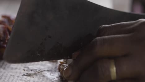 cutting bushmeat nigeria 02