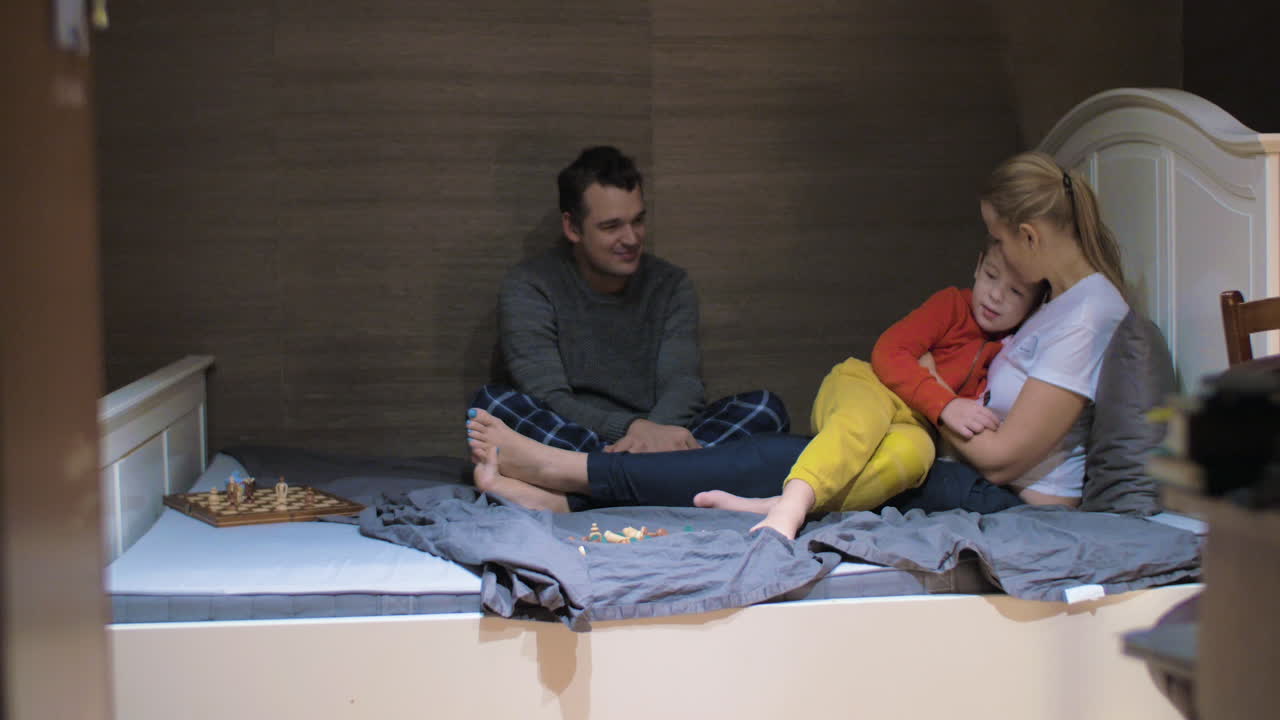 pasar un buen rato con la familia en casa