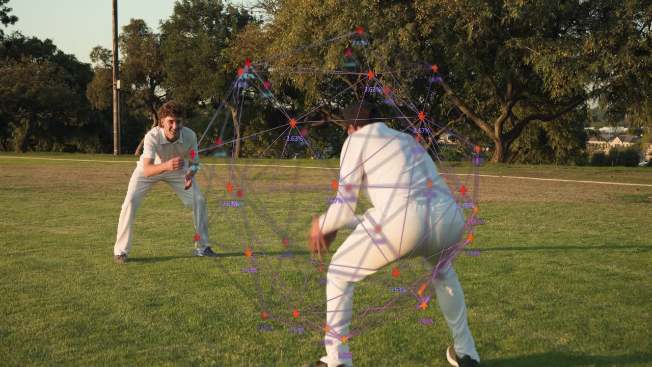 Bowler bowling rød bold, markspiller skifter og griber, pose net tracking cricket drill
