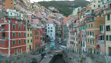 Riomaggiore,-Cinque-Terre