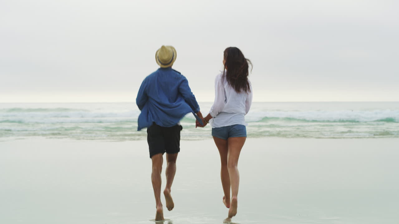 해변은 유대감을 형성하는 가장 좋은 곳입니다.