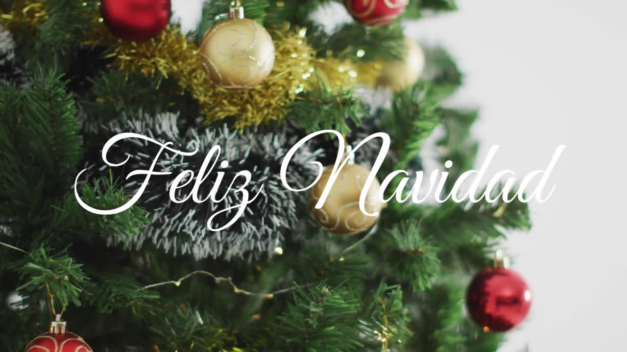 animación de felicitaciones de navidad texto sobre el árbol de navidad