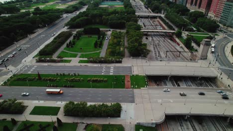 Gelber-Amerikanischer-Schulbus-In-Chicago