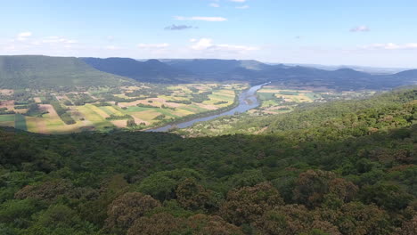 Río-Taquari,-En-Arroio-Do-Meio,-Al-Sur-De-Brasil