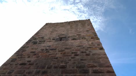 los tres castillos de eguisheim fueron construidos entre los siglos xi y xii.