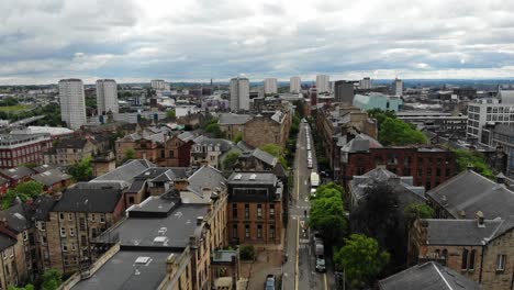 paisajes aéreos de la ciudad de glasgow en escocia, tomados por drones