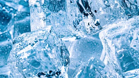primer plano de cubitos de hielo, fondo abstracto.