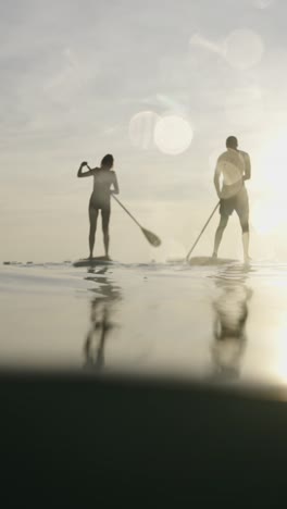 el paddleboard al atardecer