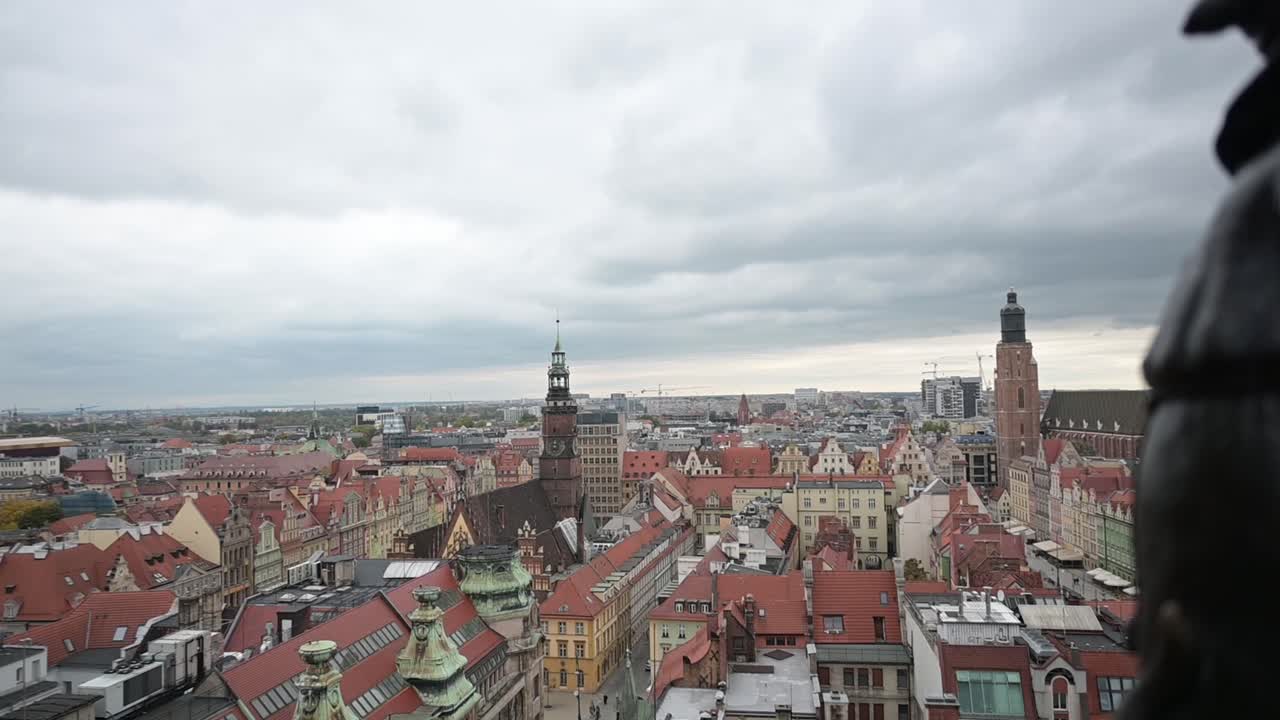 escultura enana en la ciudad de wroclaw