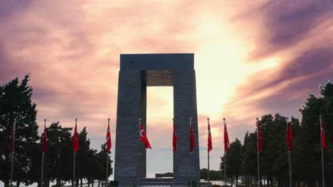 canakkale mártires memorial es una conmemoración al servicio de los soldados turcos que participaron en la batalla de gallipoli, durante la primera guerra mundial