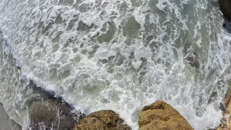 High-tide-and-waves-on-beach