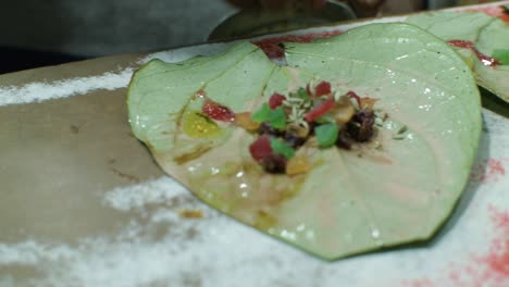 indian man preparing banarasi paan in jodhpur