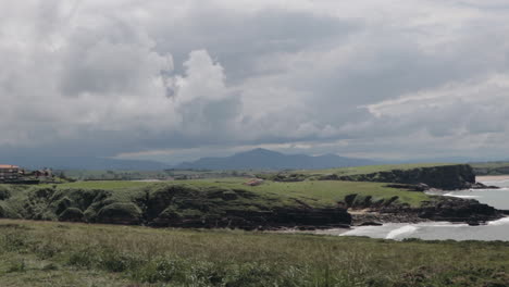 Panning-view-of-cantabria-coast