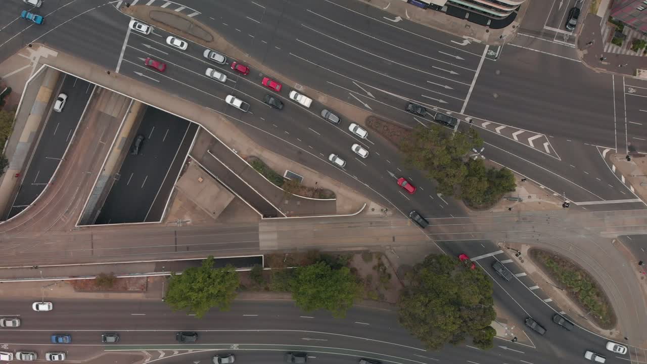 транспортные пути, перекрестки и светофоры