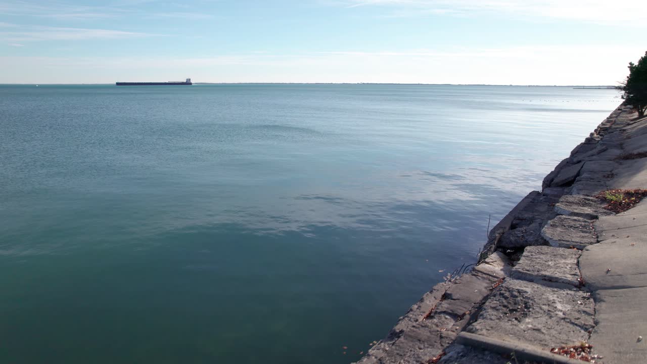 дрон с видом на озеро сент-