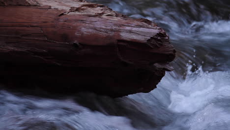 Waterfall-flows-in-Zion-National-Park-River-Hike