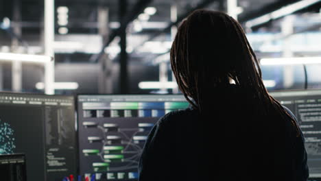 data center system administrator using node tree software to analyze datasets