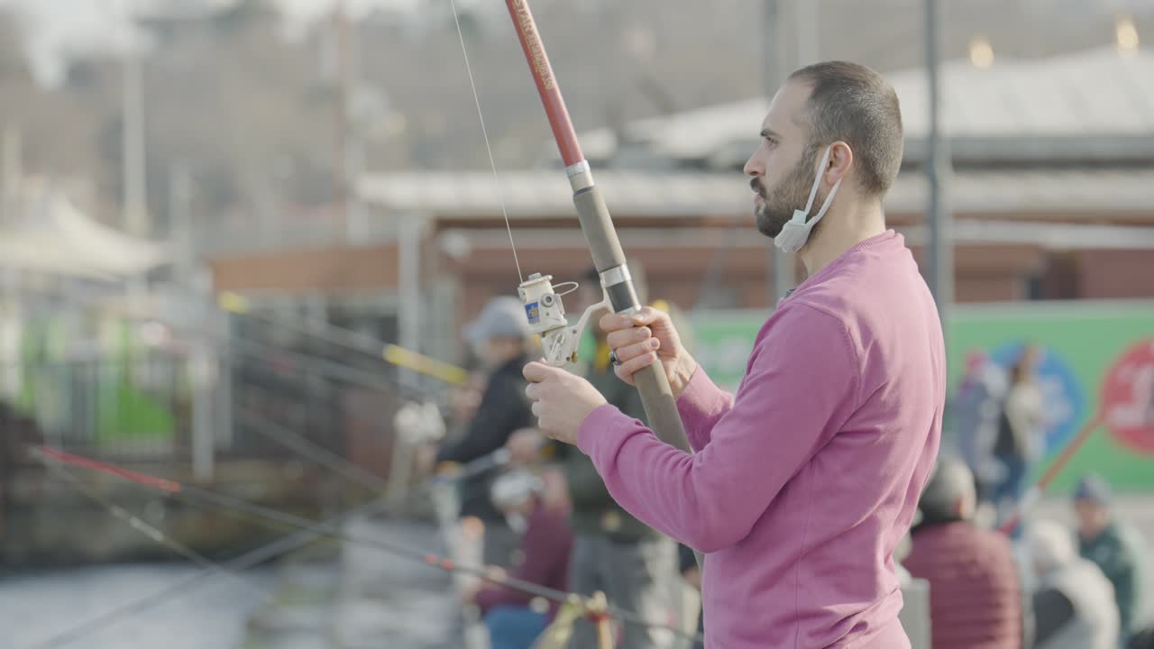도시에서 시하는 남자