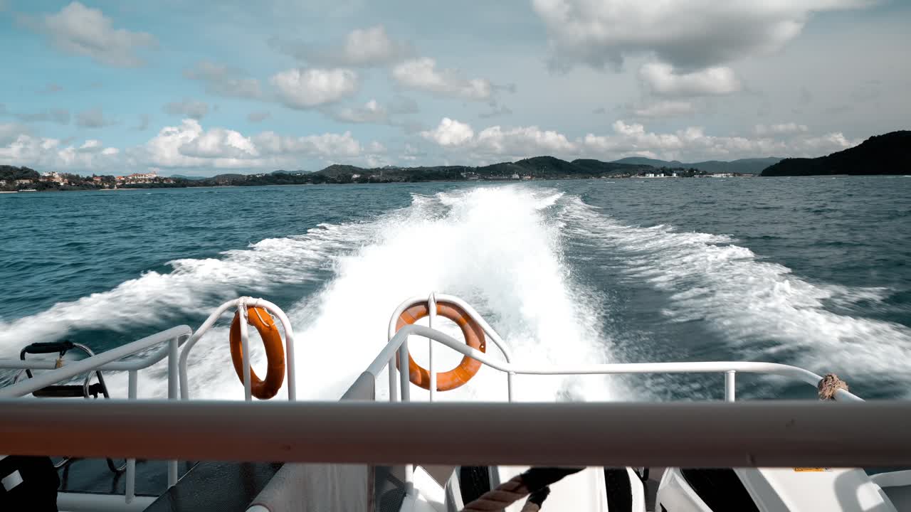 playa en las islas phi phi, tailandia