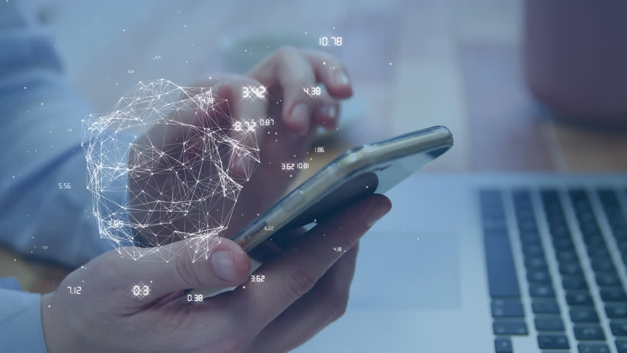 animación de una forma que se mueve sobre un hombre de negocios caucásico usando un teléfono inteligente