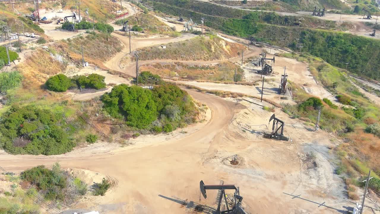 Oil Pumps | Aerial Fly By | Afternoon Sunshine | Culver City | Baldwin Hills Overlook | Drone Shot