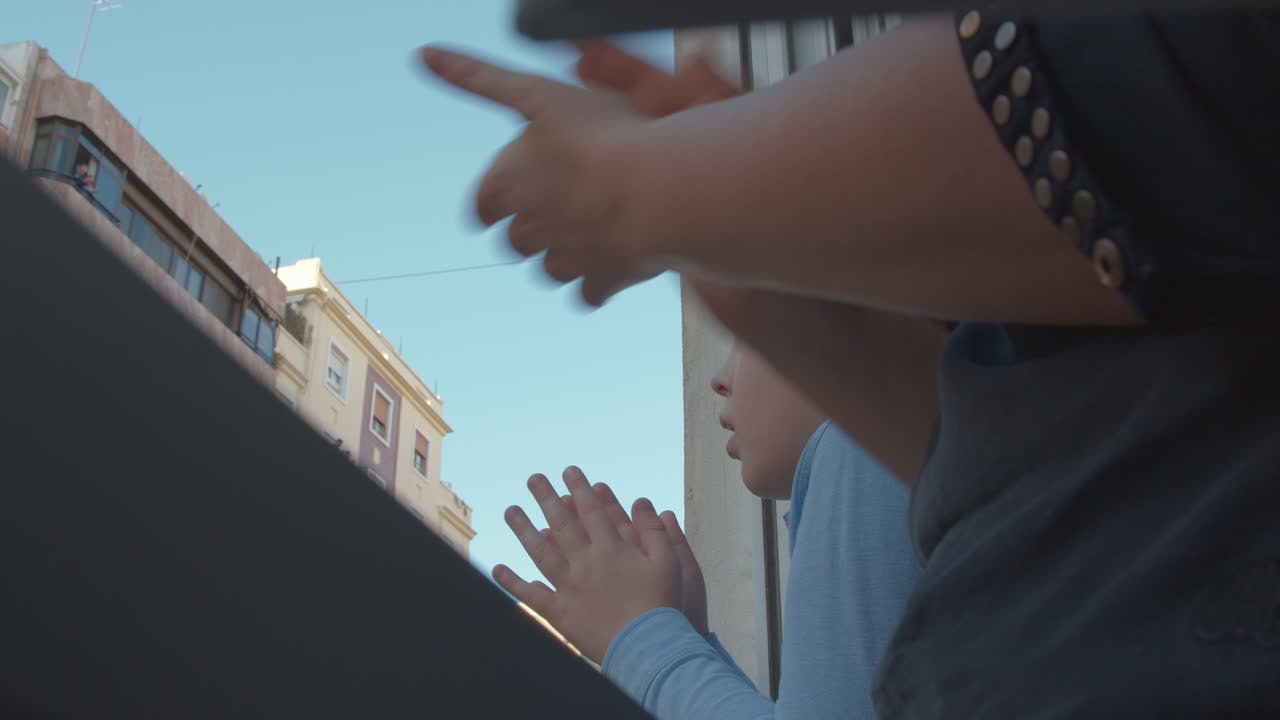 코로나바이러스 격리 기간 동안 의료진에게 감사드립니다.