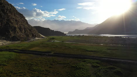 drone, valle de skardu ubicado en gilgit-baltistan, pakistán