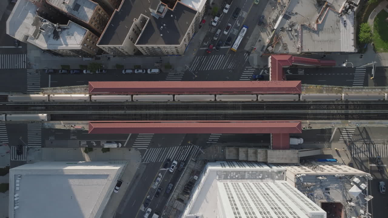 disparado en una tarde de verano en la calle 125 en la ciudad de nueva york