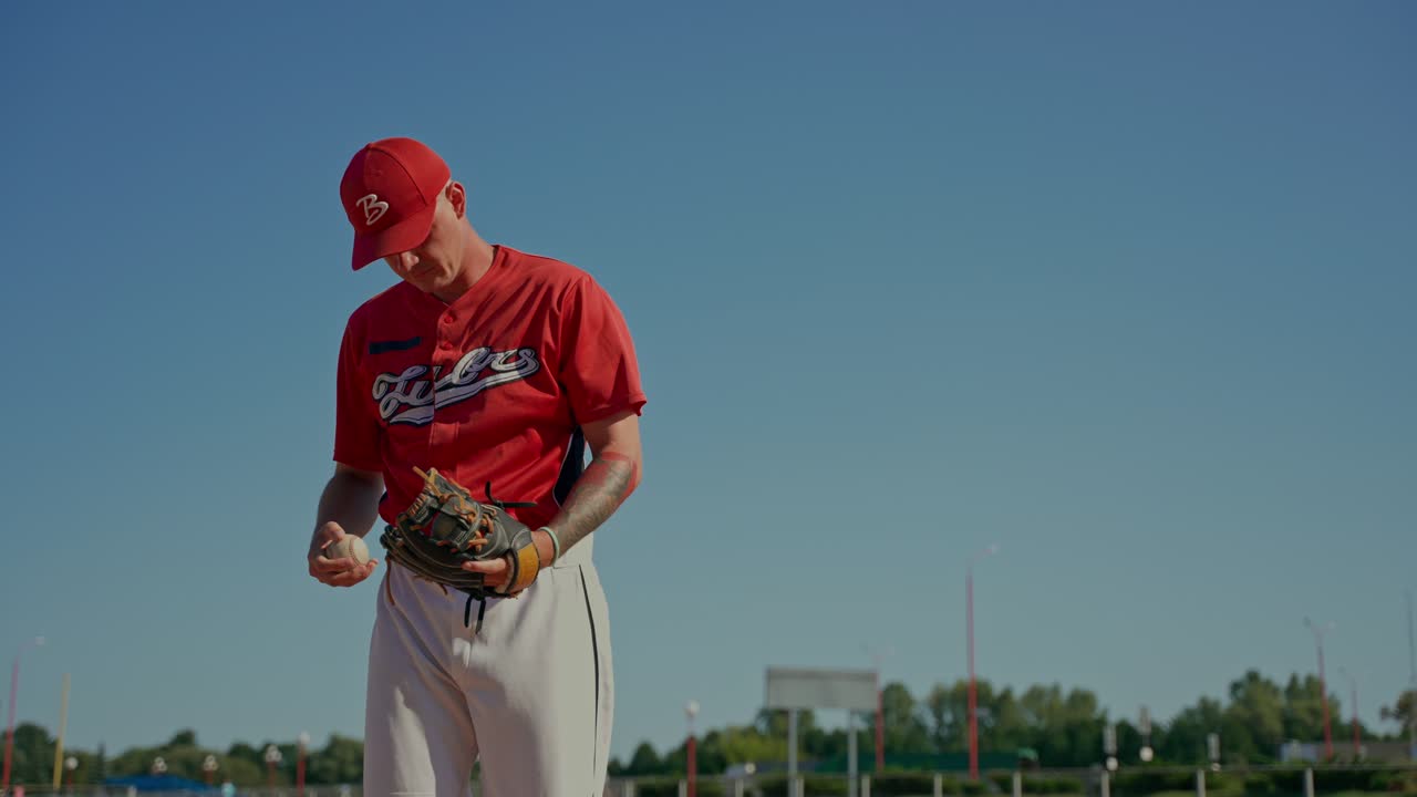 Giocatori di baseball sul campo