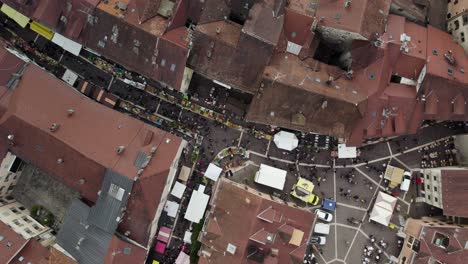 Busy-City-Streets-of-Old-Town,-Annecy-in-France---Aerial-Top-Down-View