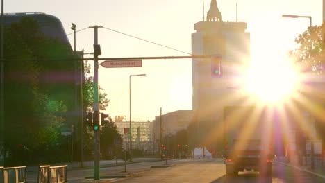 conducción de camiones en carreteras vacías de berlín