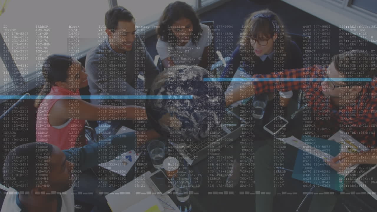 글로벌의 애니메이션과 데이터 처리 비즈니스 동료들의 그룹이 손을 쌓고 있습니다.