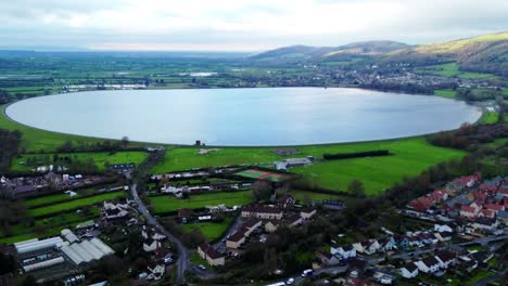 Aerial-video-of-Cheddar-Reservoir,-Somerset